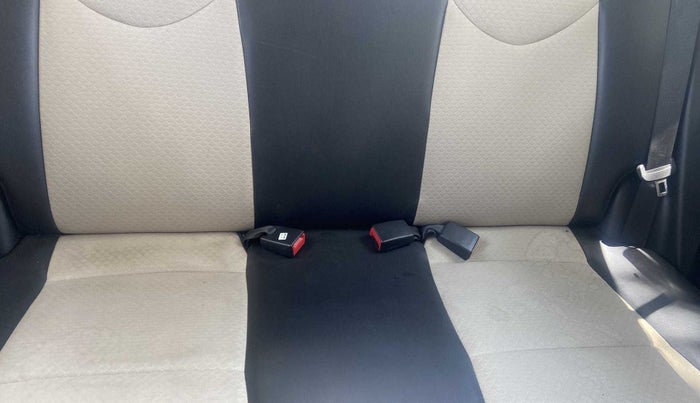 2018 Hyundai NEW SANTRO SPORTZ AMT, Petrol, Automatic, 23,447 km, Second-row right seat - Cover slightly stained