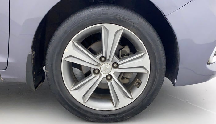 2018 Hyundai Verna 1.6 VTVT SX, Petrol, Manual, 78,892 km, Right Front Wheel
