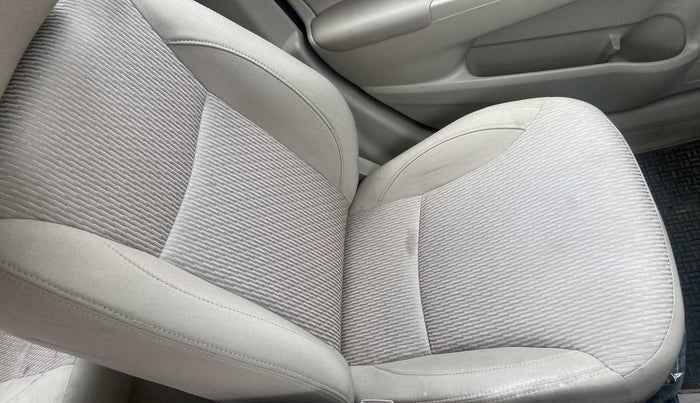 2021 Maruti Ciaz DELTA 1.5 SHVS MT PETROL, Petrol, Manual, 25,022 km, Front left seat (passenger seat) - Cover slightly stained