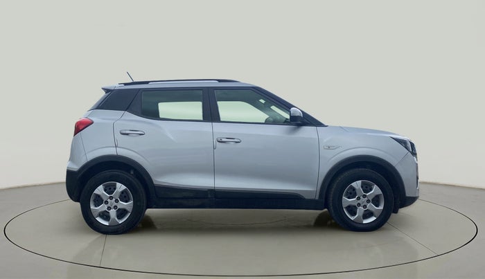 2019 Mahindra XUV300 W6 1.5 DIESEL, Diesel, Manual, 84,242 km, Right Side View