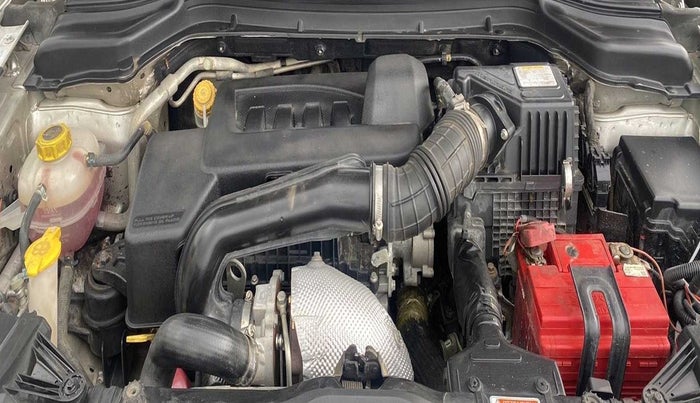 2019 Mahindra XUV300 W6 1.5 DIESEL, Diesel, Manual, 84,242 km, Open Bonet