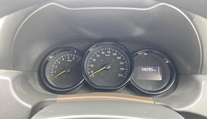 2016 Renault Duster RXE PETROL, Petrol, Manual, 69,173 km, Odometer Image