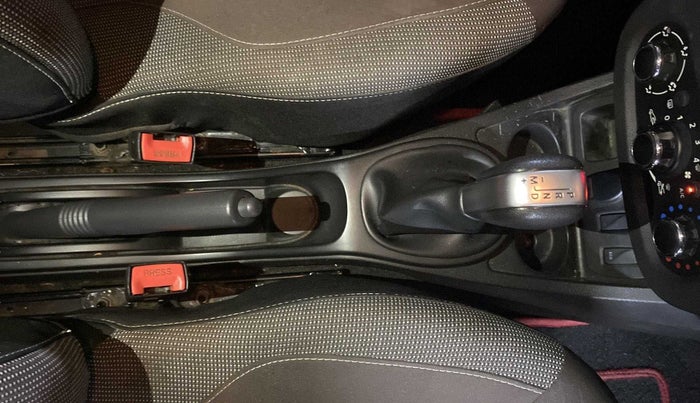 2019 Renault Duster RXS OPT CVT, Petrol, Automatic, 31,372 km, Gear Lever