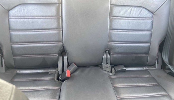 2016 Ford Ecosport TITANIUM+ 1.5L DIESEL, Diesel, Manual, 51,190 km, Second-row left seat - Cover slightly stained