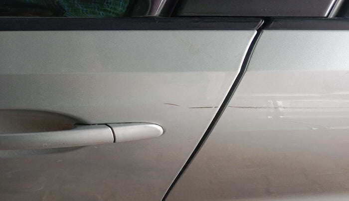 2014 Volkswagen Polo COMFORTLINE 1.2L, Petrol, Manual, 62,761 km, Front passenger door - Minor scratches