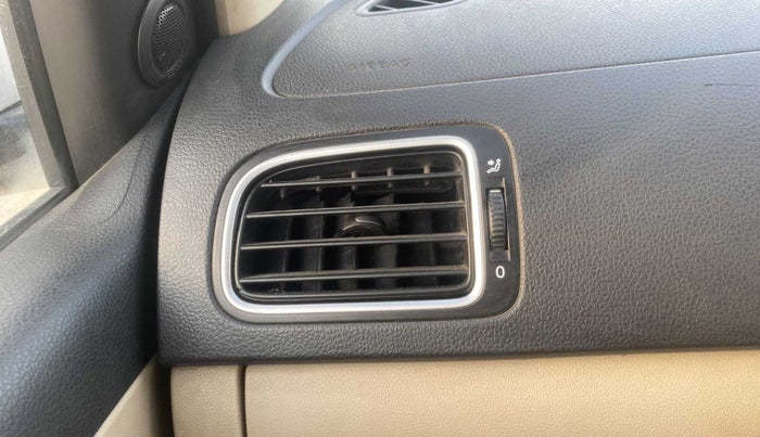 2017 Volkswagen Ameo HIGHLINE1.2L, Petrol, Manual, 92,721 km, AC Unit - Front vent has minor damage