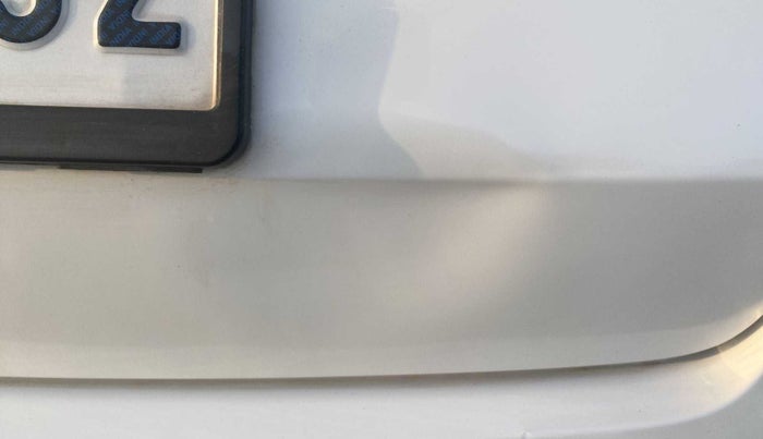 2017 Volkswagen Ameo HIGHLINE1.2L, Petrol, Manual, 92,721 km, Dicky (Boot door) - Slightly dented