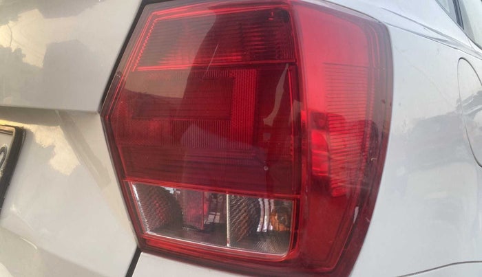 2017 Volkswagen Ameo HIGHLINE1.2L, Petrol, Manual, 92,721 km, Right tail light - Minor damage
