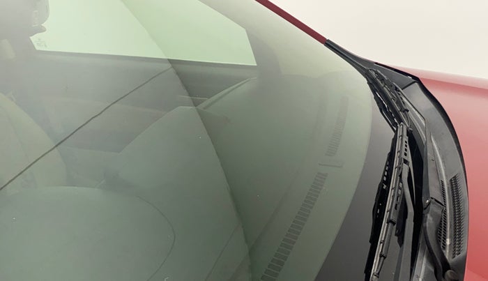 2019 Honda Amaze 1.5L I-DTEC V CVT, Diesel, Automatic, 54,923 km, Front windshield - Minor spot on windshield