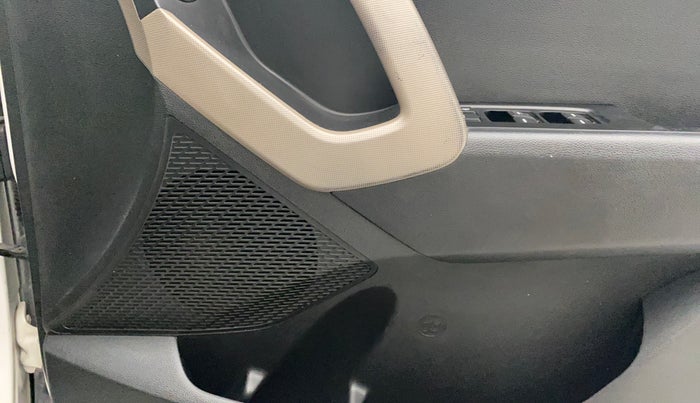2016 Hyundai Creta SX PLUS AT 1.6 DIESEL, Diesel, Automatic, 65,725 km, Infotainment system - Front speakers missing / not working