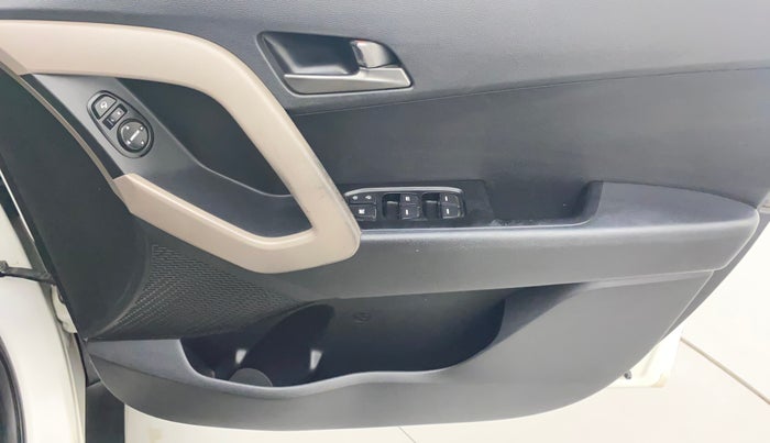 2016 Hyundai Creta SX PLUS AT 1.6 DIESEL, Diesel, Automatic, 65,725 km, Driver Side Door Panels Control