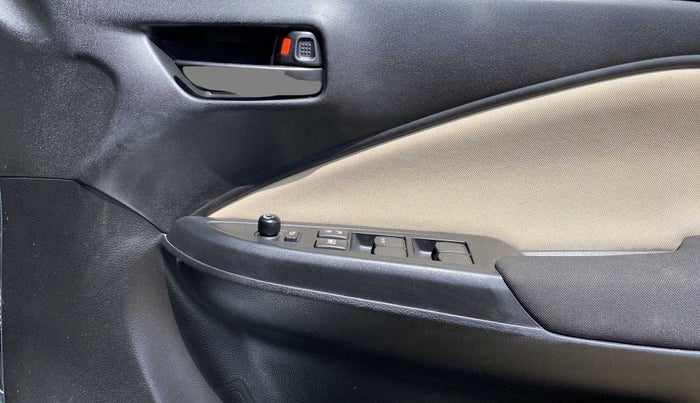 2022 Toyota Glanza S, Petrol, Manual, 7,906 km, Driver Side Door Panels Control