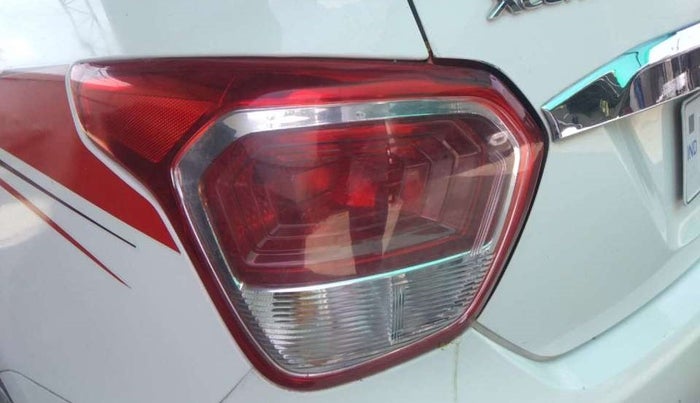2016 Hyundai Xcent S 1.2 SPECIAL EDITION, Petrol, Manual, 91,771 km, Left tail light - Minor damage