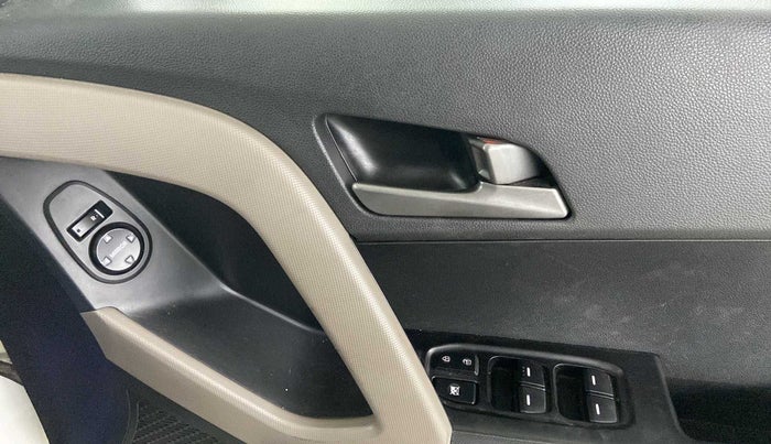 2016 Hyundai Creta S 1.6 PETROL, Petrol, Manual, 54,986 km, Driver Side Door Panels Control