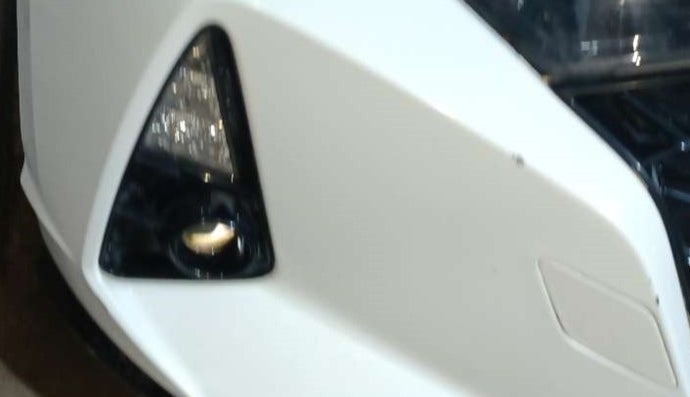 2020 Hyundai NEW I20 SPORTZ 1.0T GDI IMT, Petrol, Manual, 13,666 km, Right fog light - Not fixed properly