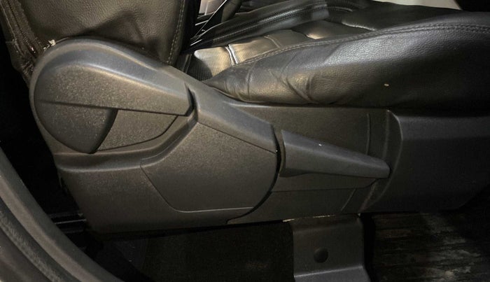 2021 Nissan MAGNITE XV TURBO CVT, Petrol, Automatic, 24,920 km, Driver Side Adjustment Panel