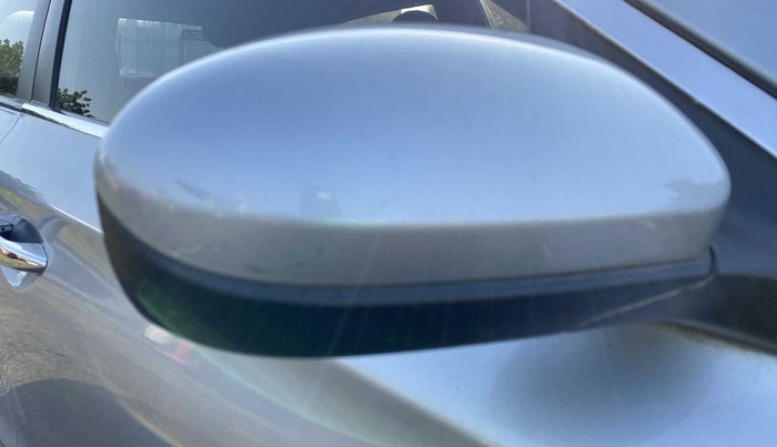 2018 Hyundai Elite i20 MAGNA EXECUTIVE CVT, Petrol, Automatic, 26,098 km, Right rear-view mirror - Minor scratches