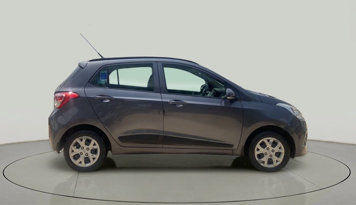 2015 Hyundai Grand i10 SPORTZ 1.2 KAPPA VTVT, Petrol, Manual, 13,589 km, Right Side View