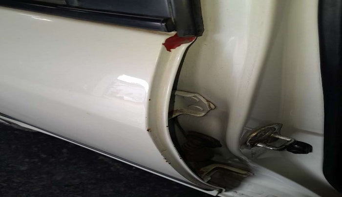 2014 Maruti Swift VXI, Petrol, Manual, 89,062 km, Right rear door - Paint has faded