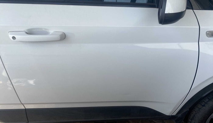 2022 Hyundai VENUE S 1.2, Petrol, Manual, 10,583 km, Driver-side door - Slightly dented