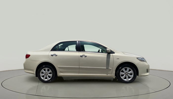2010 Toyota Corolla Altis GL PETROL, Petrol, Manual, 47,767 km, Right Side View