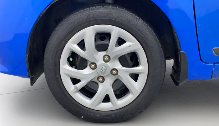 2017 Hyundai Grand i10 SPORTZ (O) 1.2 KAPPA VTVT, Petrol, Manual, 44,592 km, Left Front Wheel