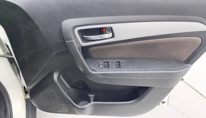2022 Toyota URBAN CRUISER HIGH GRADE MT, Petrol, Manual, 37,582 km, Driver Side Door Panels Control