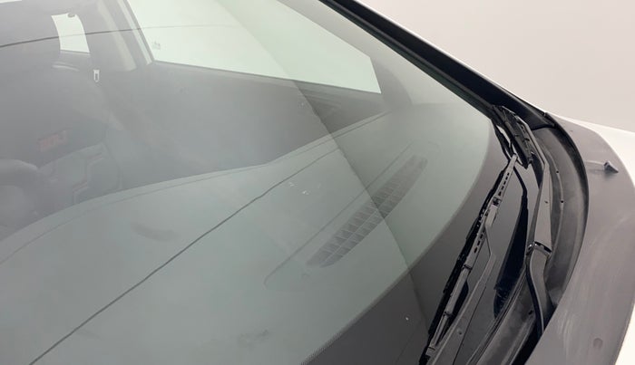 2015 Tata Bolt XMS REVOTRON, Petrol, Manual, 43,142 km, Front windshield - Minor spot on windshield