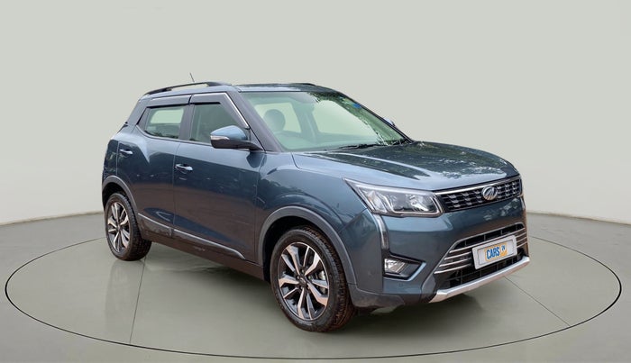 2022 Mahindra XUV300 W8 (O) 1.2 PETROL, Petrol, Manual, 15,039 km, Right Front Diagonal