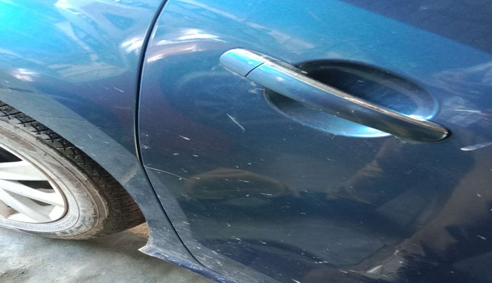 2016 Volkswagen Ameo HIGHLINE1.2L, Petrol, Manual, 68,843 km, Right rear door - Slightly dented