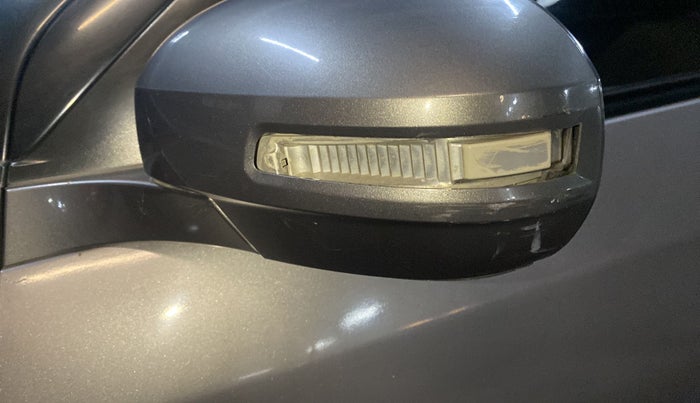 2012 Maruti Swift VXI, Petrol, Manual, 90,006 km, Left rear-view mirror - Indicator light not working