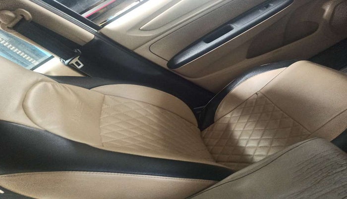 2019 Honda Amaze 1.2L I-VTEC E, CNG, Manual, 38,866 km, Front left seat (passenger seat) - Seat minor damage