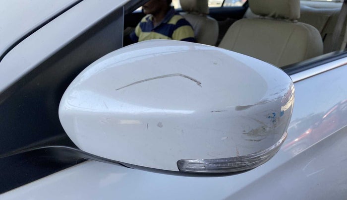 2017 Maruti Ciaz ZXI+, Petrol, Manual, 83,947 km, Left rear-view mirror - Minor scratches