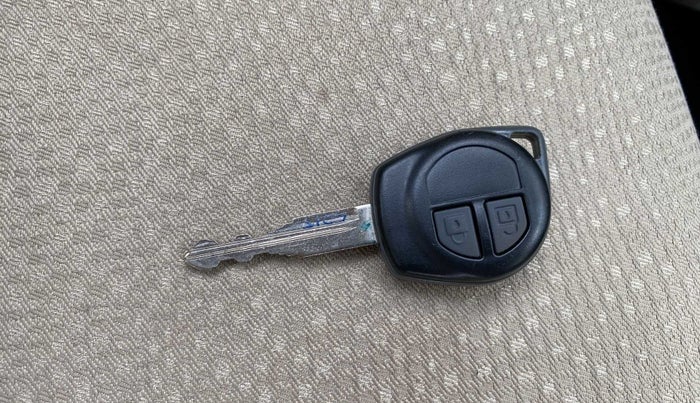 2014 Maruti Swift Dzire VXI, Petrol, Manual, 33,934 km, Lock system - Battery weak