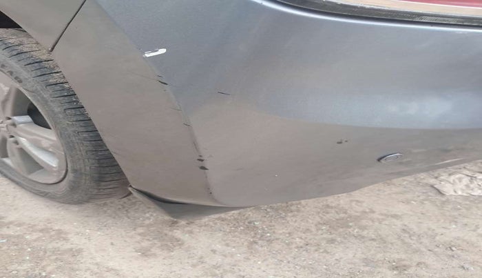 2015 Maruti Wagon R Stingray VXI, Petrol, Manual, 68,590 km, Rear bumper - Paint is slightly damaged