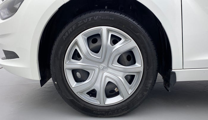2020 Tata ALTROZ XT 1.2, Petrol, Manual, 19,660 km, Left Front Wheel