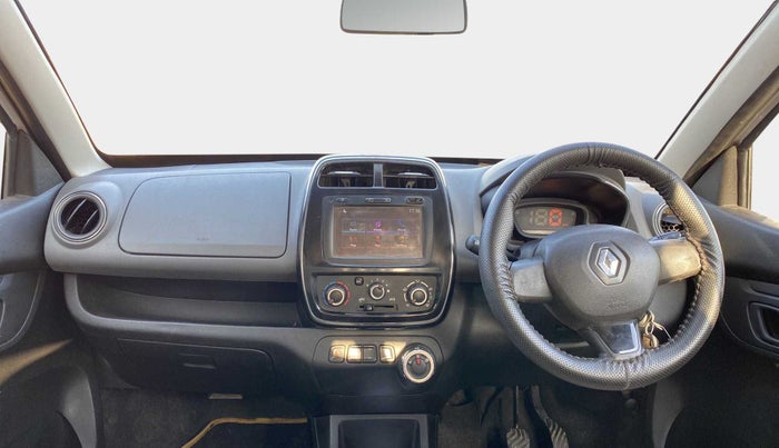 2017 Renault Kwid RXT 1.0 AMT (O), Petrol, Automatic, 70,126 km, Dashboard