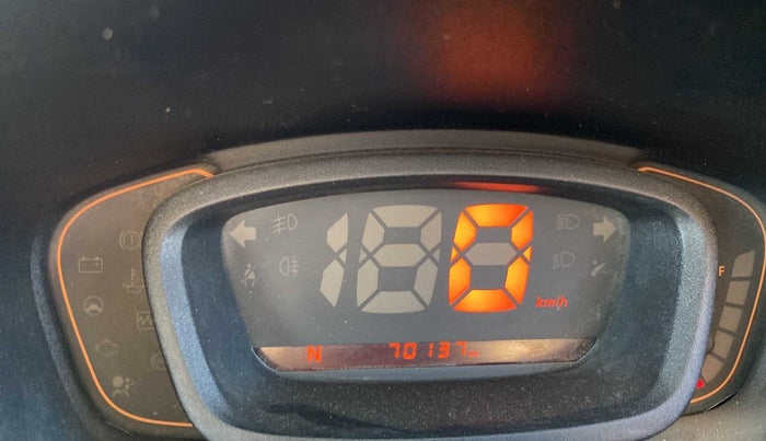 2017 Renault Kwid RXT 1.0 AMT (O), Petrol, Automatic, 70,126 km, Odometer Image
