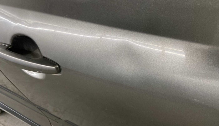 2019 Maruti Baleno DELTA PETROL 1.2, Petrol, Manual, 52,150 km, Driver-side door - Slightly dented