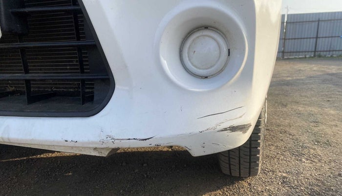 2019 Maruti Alto 800 LXI, Petrol, Manual, 36,282 km, Front bumper - Line - Paint ok & Dent 4-6 inch(if paint not damage)