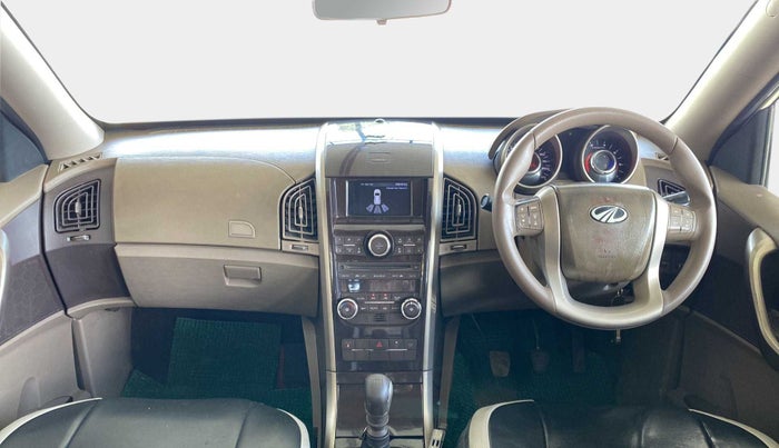 2014 Mahindra XUV500 W6, Diesel, Manual, 97,962 km, Dashboard