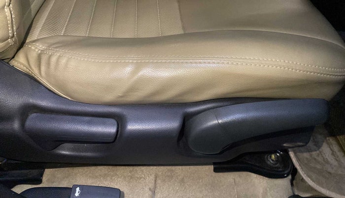 2015 Honda City 1.5L I-VTEC V MT, Petrol, Manual, 96,379 km, Driver Side Adjustment Panel