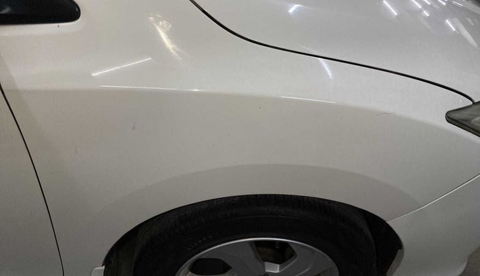 2015 Honda City 1.5L I-VTEC V MT, Petrol, Manual, 96,379 km, Right fender - Minor scratches