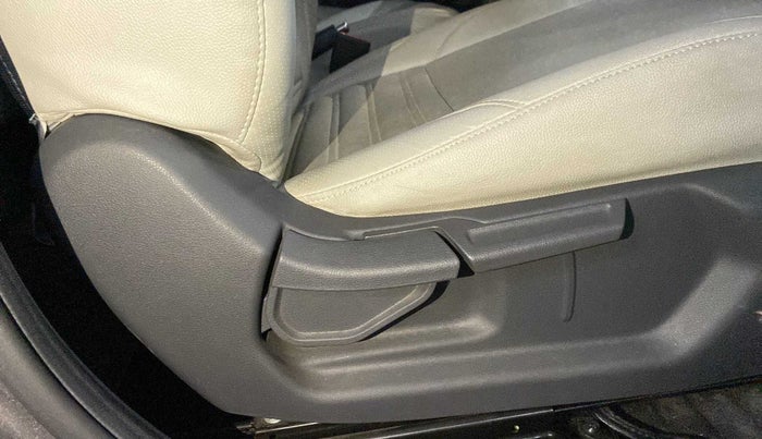 2021 Hyundai AURA SX 1.2, Petrol, Manual, 26,715 km, Driver Side Adjustment Panel