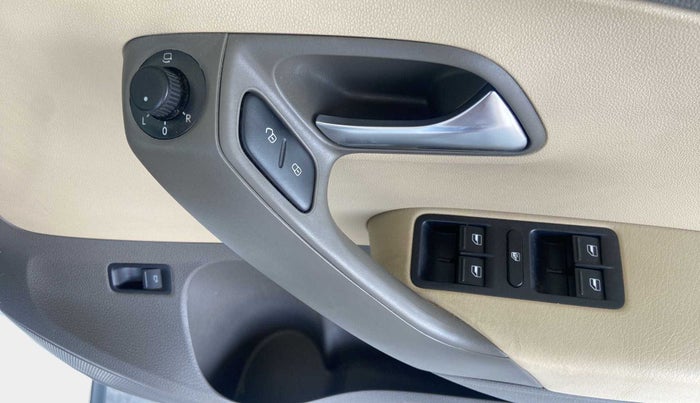 2021 Volkswagen Vento HIGHLINE 1.0L TSI AT, Petrol, Automatic, 19,304 km, Driver Side Door Panels Control