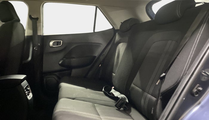 2022 Hyundai VENUE SX 1.5 CRDI, Diesel, Manual, 42,636 km, Right Side Rear Door Cabin
