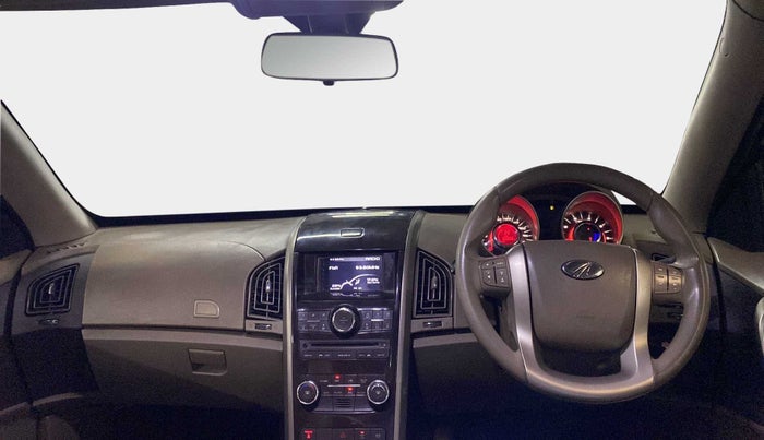 2015 Mahindra XUV500 W6, Diesel, Manual, 99,895 km, Dashboard