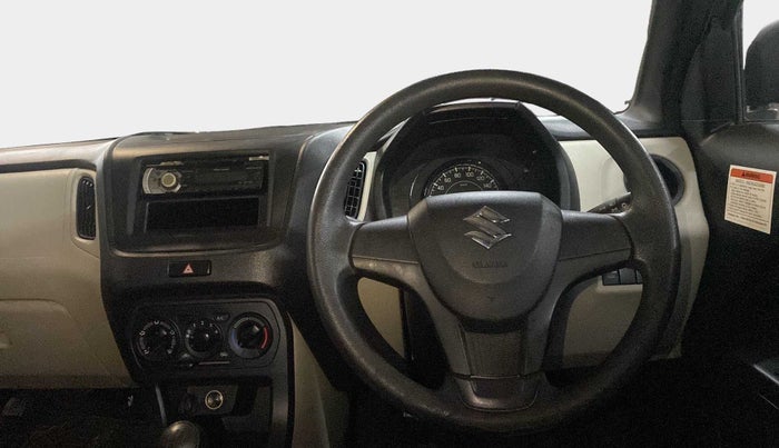 2021 Maruti New Wagon-R LXI CNG (O) 1.0, CNG, Manual, 35,760 km, Steering wheel - Steering cover is minor torn