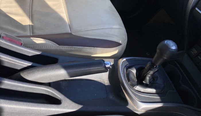 2014 Honda City 1.5L I-DTEC VX, Diesel, Manual, 1,19,089 km, Gear Lever