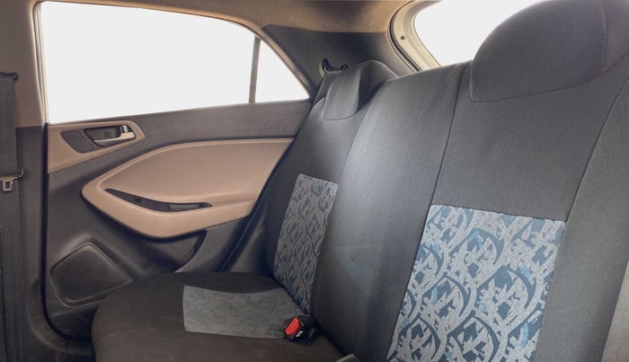 2019 Hyundai Elite i20 MAGNA PLUS 1.4 CRDI, Diesel, Manual, 57,323 km, Right Side Rear Door Cabin